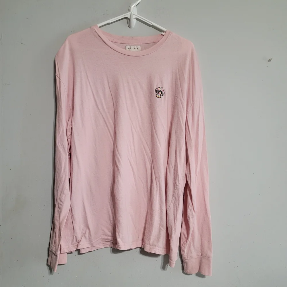 Pacsun Pink Mushroom Shirt Size XL Mens Long Sleeve T-Shirt‎ Patch Extra Large